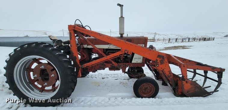 image for item ME9665 Farmall 656 tractor