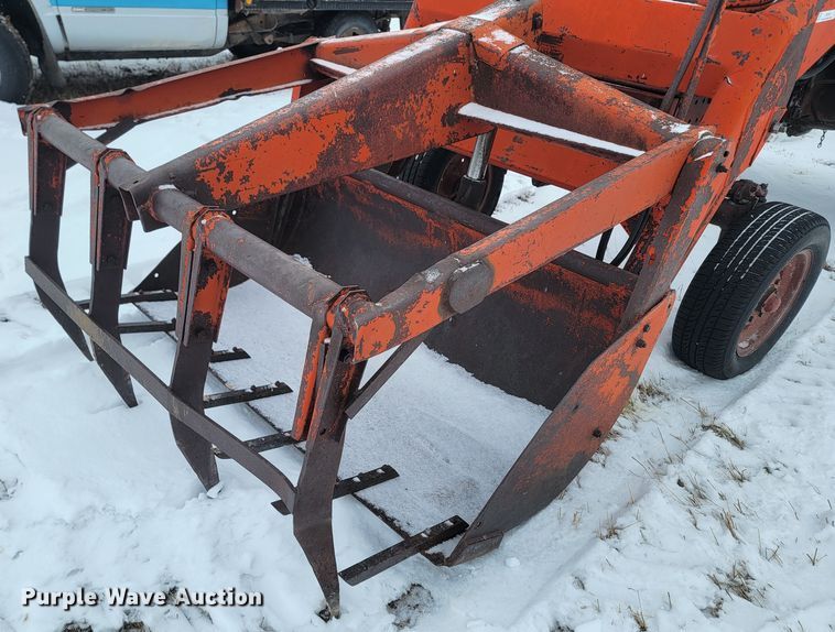 image for item ME9665 Farmall 656 tractor