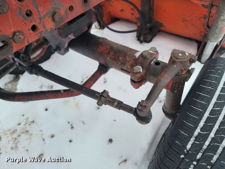 image for item ME9665 Farmall 656 tractor