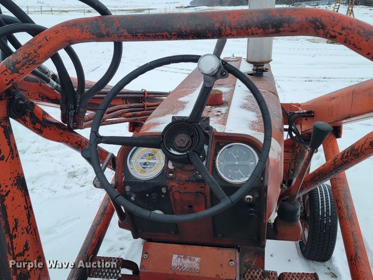 image for item ME9665 Farmall 656 tractor