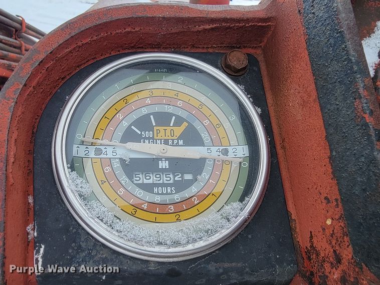 image for item ME9665 Farmall 656 tractor