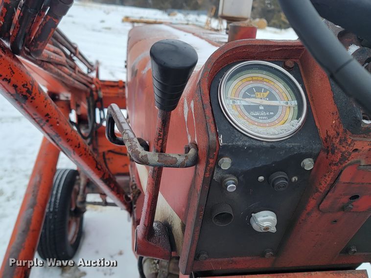 image for item ME9665 Farmall 656 tractor