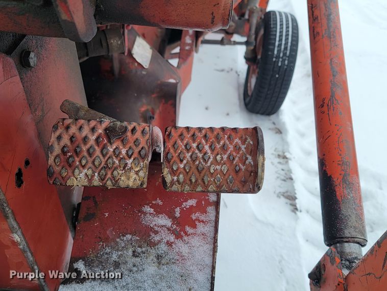 image for item ME9665 Farmall 656 tractor