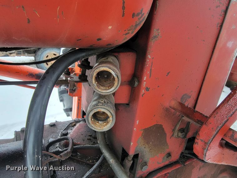 image for item ME9665 Farmall 656 tractor