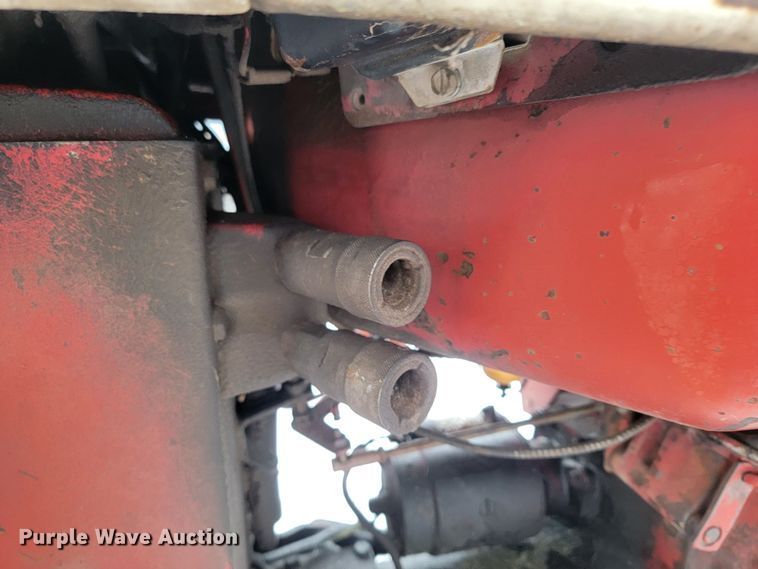 image for item ME9665 Farmall 656 tractor