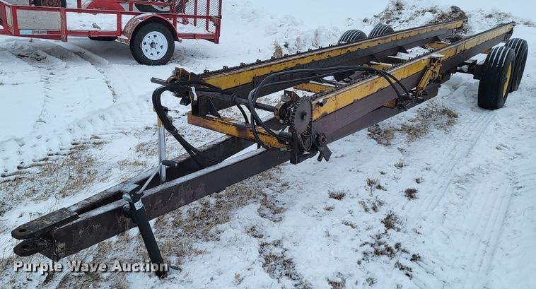 image for item ME9667 Hay bale trailer