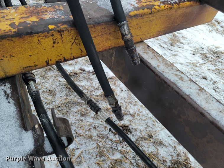 image for item ME9667 Hay bale trailer