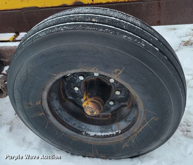 image for item ME9667 Hay bale trailer