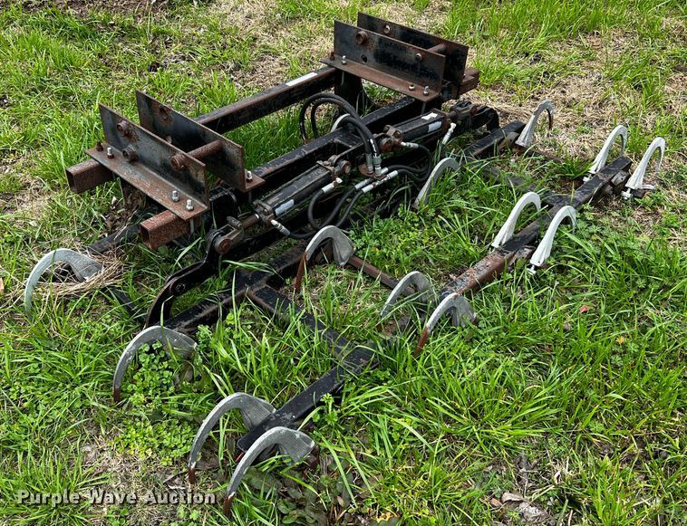 image for item MF9807 Marcrest  bale accumulator grapple