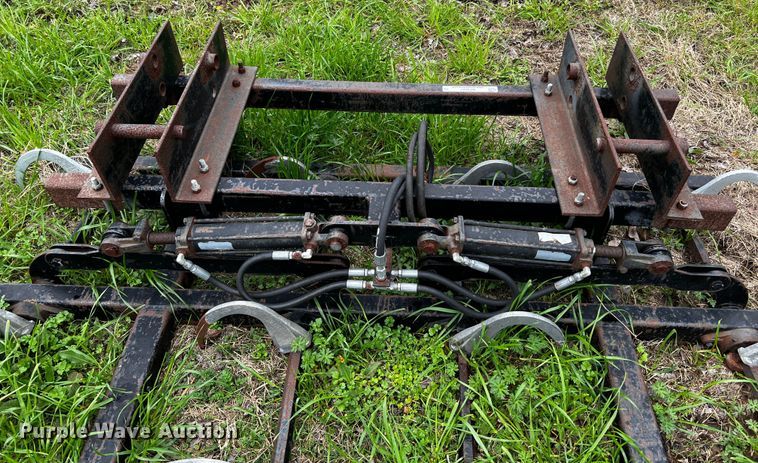 image for item MF9807 Marcrest  bale accumulator grapple