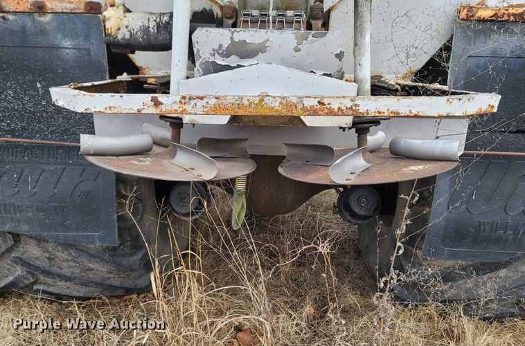 image for item MH9682 1984 GMC Brigadier  fertilizer delivery truck