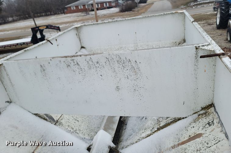 image for item MH9682 1984 GMC Brigadier  fertilizer delivery truck