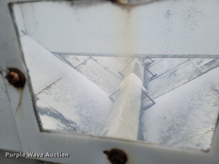 image for item MH9682 1984 GMC Brigadier  fertilizer delivery truck