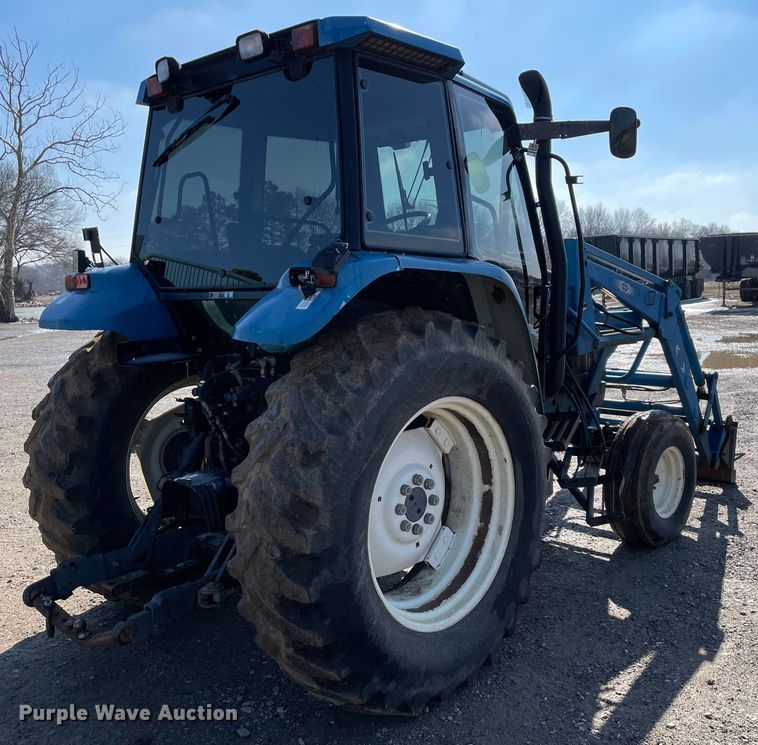 image for item MI9783 2000 New Holland TS100  tractor