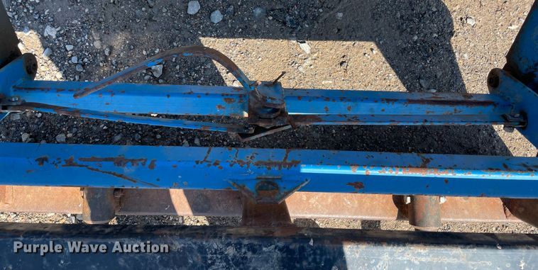 image for item MI9783 2000 New Holland TS100  tractor