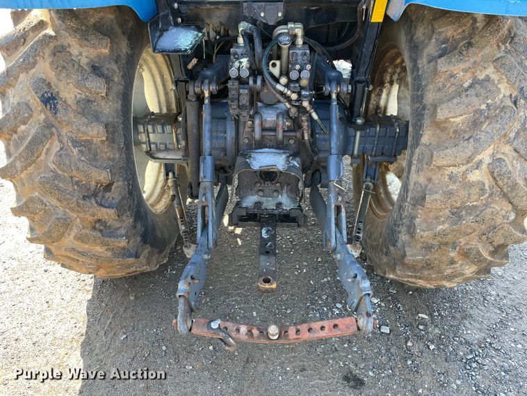 image for item MI9783 2000 New Holland TS100  tractor