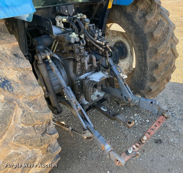 image for item MI9783 2000 New Holland TS100  tractor