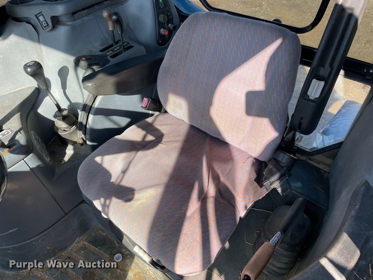 image for item MI9783 2000 New Holland TS100  tractor