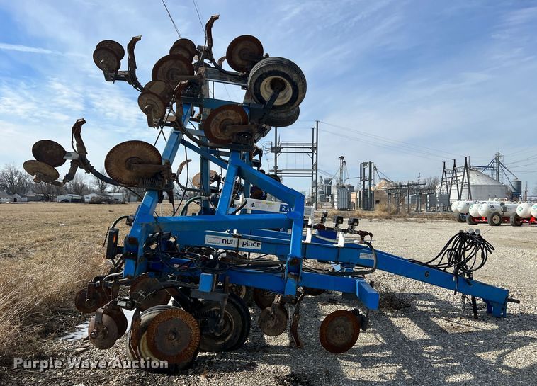 image for item MM9053 DMI Nutri-Placr 4300  NH3 applicator