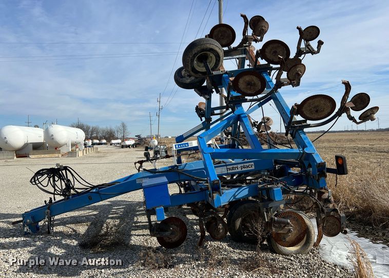 image for item MM9053 DMI Nutri-Placr 4300  NH3 applicator