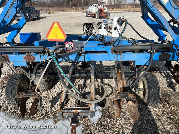 image for item MM9053 DMI Nutri-Placr 4300  NH3 applicator