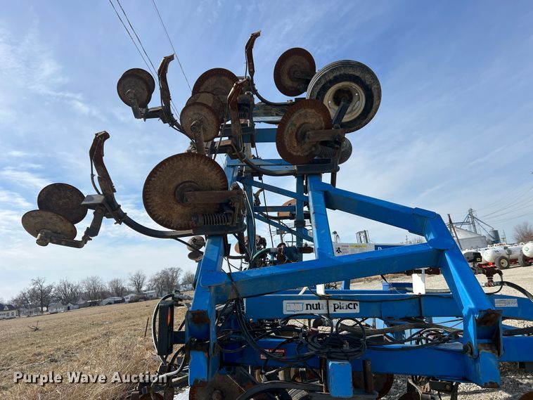 image for item MM9053 DMI Nutri-Placr 4300  NH3 applicator