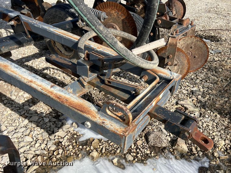 image for item MM9053 DMI Nutri-Placr 4300  NH3 applicator