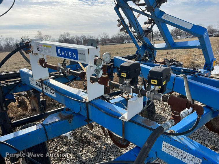 image for item MM9053 DMI Nutri-Placr 4300  NH3 applicator