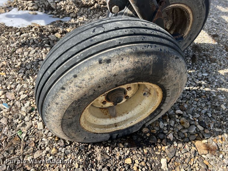 image for item MM9053 DMI Nutri-Placr 4300  NH3 applicator