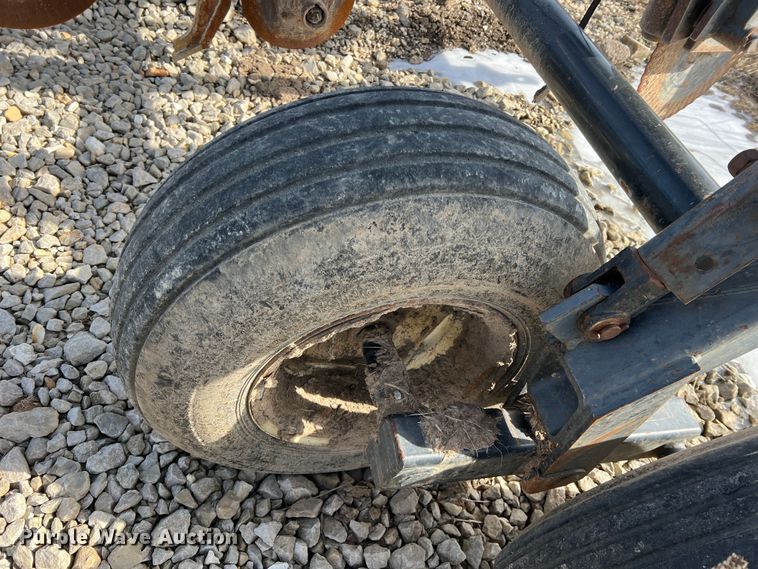 image for item MM9053 DMI Nutri-Placr 4300  NH3 applicator