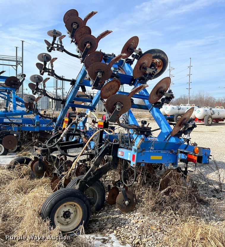 image for item MM9054 DMI Nutri-Placr 3300  NH3 applicator