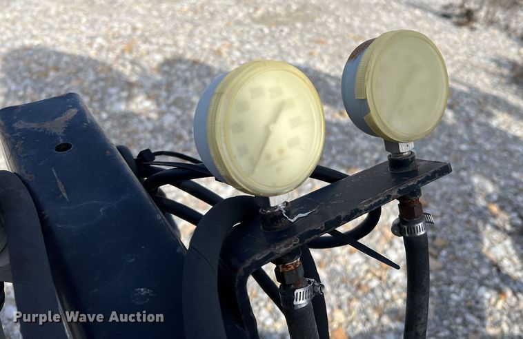 image for item MM9054 DMI Nutri-Placr 3300  NH3 applicator