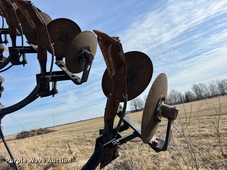 image for item MM9054 DMI Nutri-Placr 3300  NH3 applicator