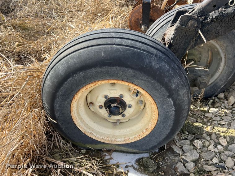 image for item MM9054 DMI Nutri-Placr 3300  NH3 applicator