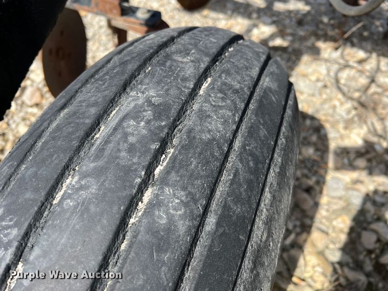 image for item MM9054 DMI Nutri-Placr 3300  NH3 applicator