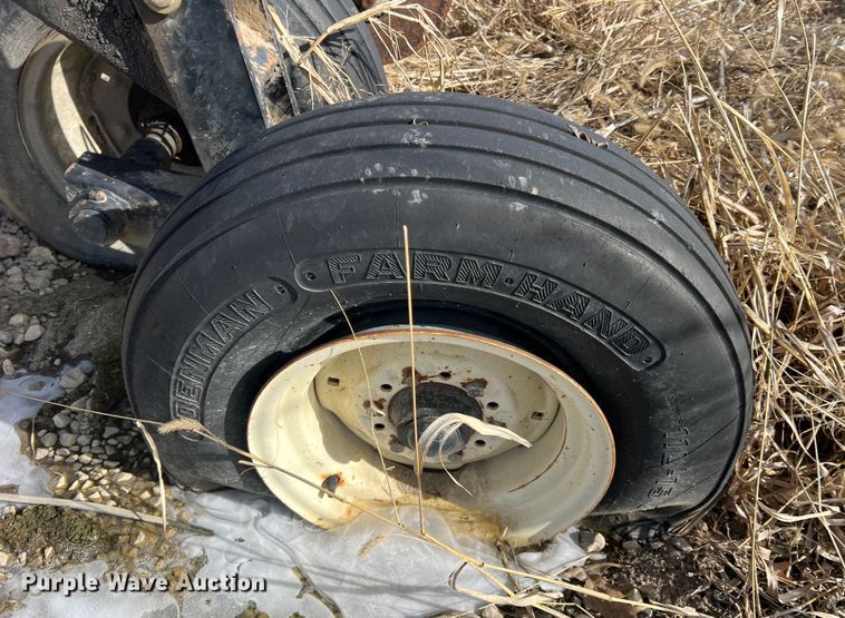 image for item MM9054 DMI Nutri-Placr 3300  NH3 applicator