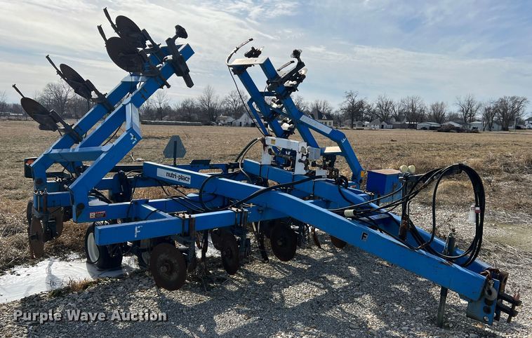 image for item MM9055 DMI Nutri-Placr 4300  NH3 applicator