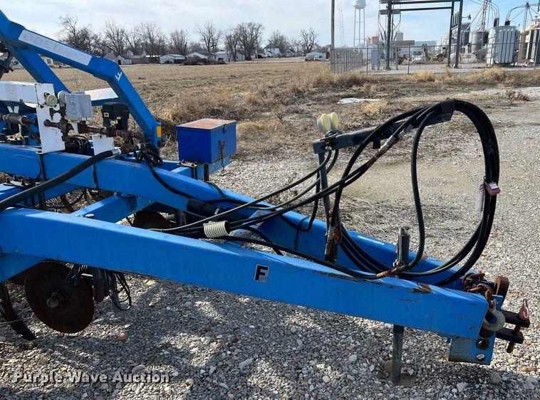 image for item MM9055 DMI Nutri-Placr 4300  NH3 applicator