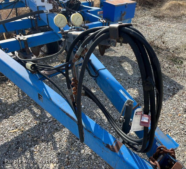 image for item MM9055 DMI Nutri-Placr 4300  NH3 applicator