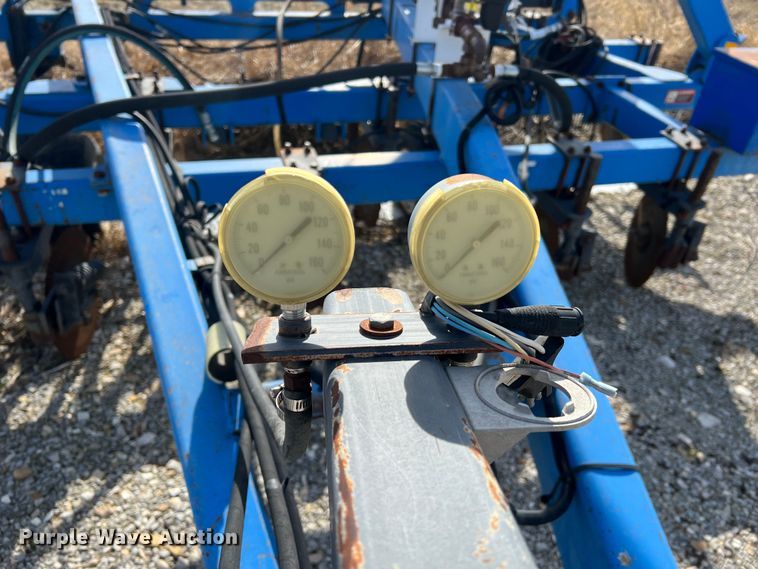 image for item MM9055 DMI Nutri-Placr 4300  NH3 applicator