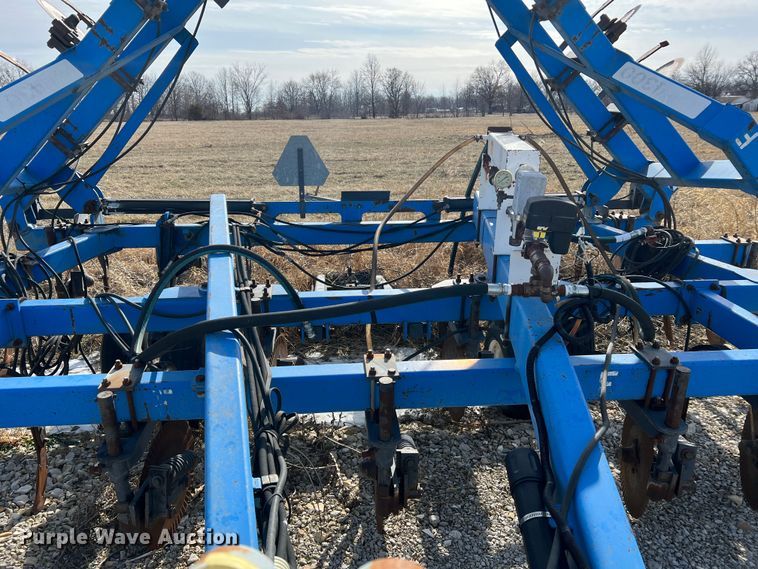 image for item MM9055 DMI Nutri-Placr 4300  NH3 applicator