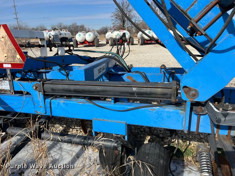 image for item MM9055 DMI Nutri-Placr 4300  NH3 applicator