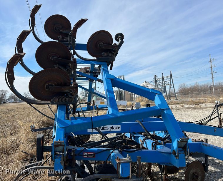 image for item MM9055 DMI Nutri-Placr 4300  NH3 applicator