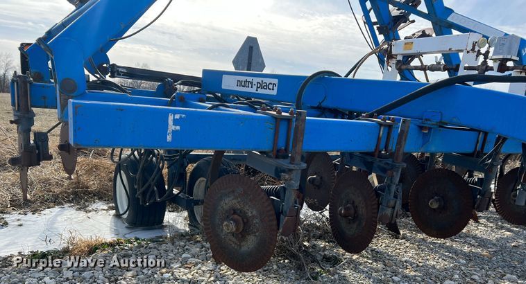 image for item MM9055 DMI Nutri-Placr 4300  NH3 applicator