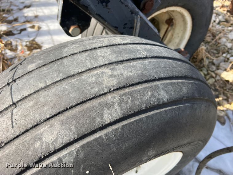 image for item MM9055 DMI Nutri-Placr 4300  NH3 applicator