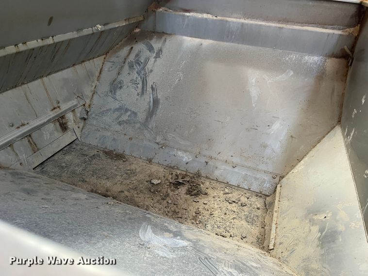 image for item MM9058 New Leader L4000G4  applicator bed