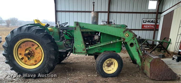 image for item MM9707 1972 John Deere 2030  tractor