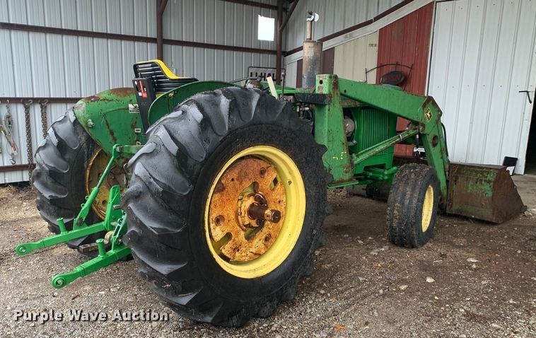 image for item MM9707 1972 John Deere 2030  tractor