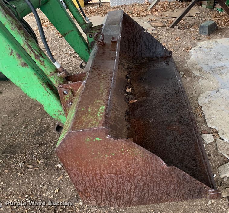 image for item MM9707 1972 John Deere 2030  tractor