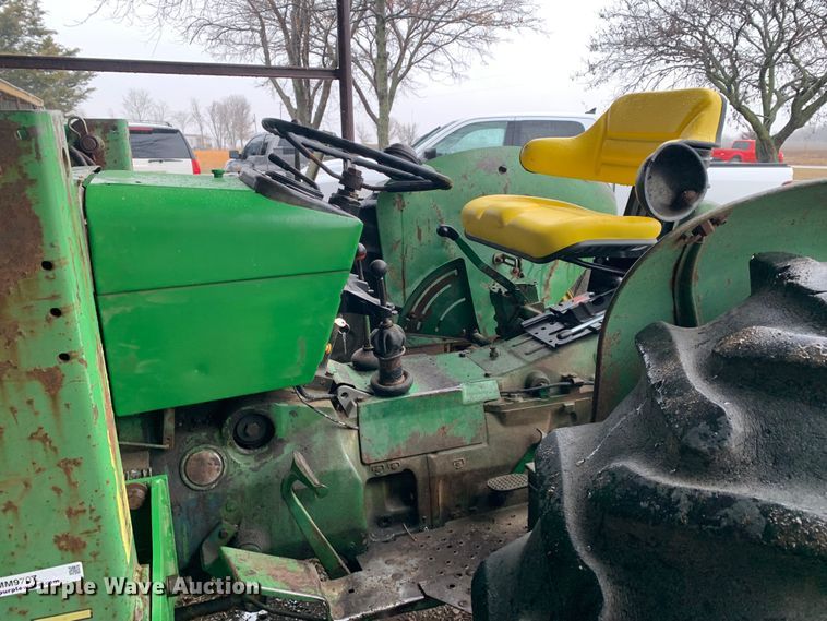 image for item MM9707 1972 John Deere 2030  tractor